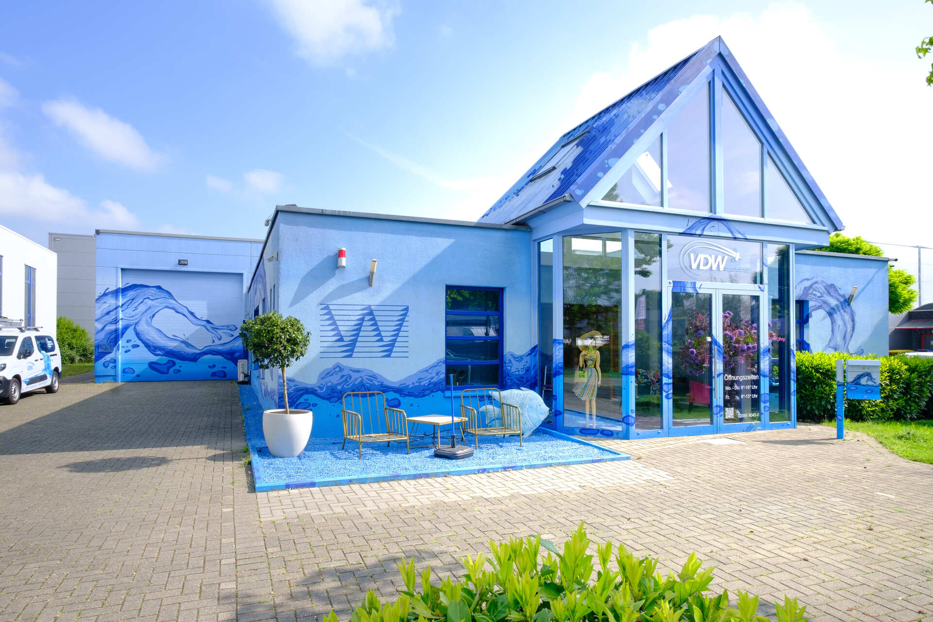 Frontaufnahme des Betriebes von VDW